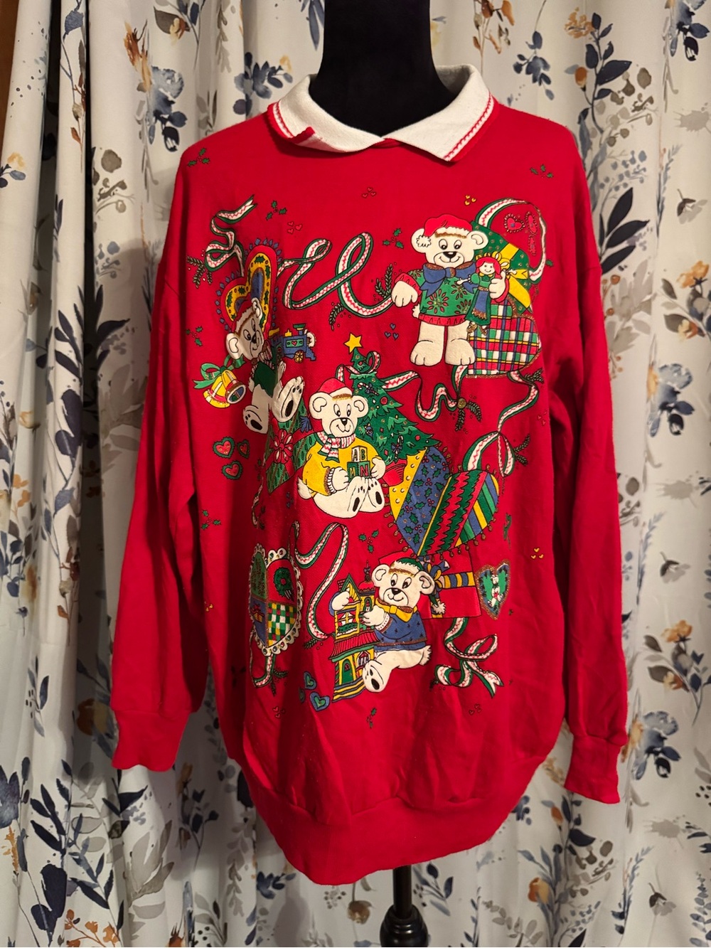 Ladies Christmas Holiday Bear Pullover Top Size XL B4